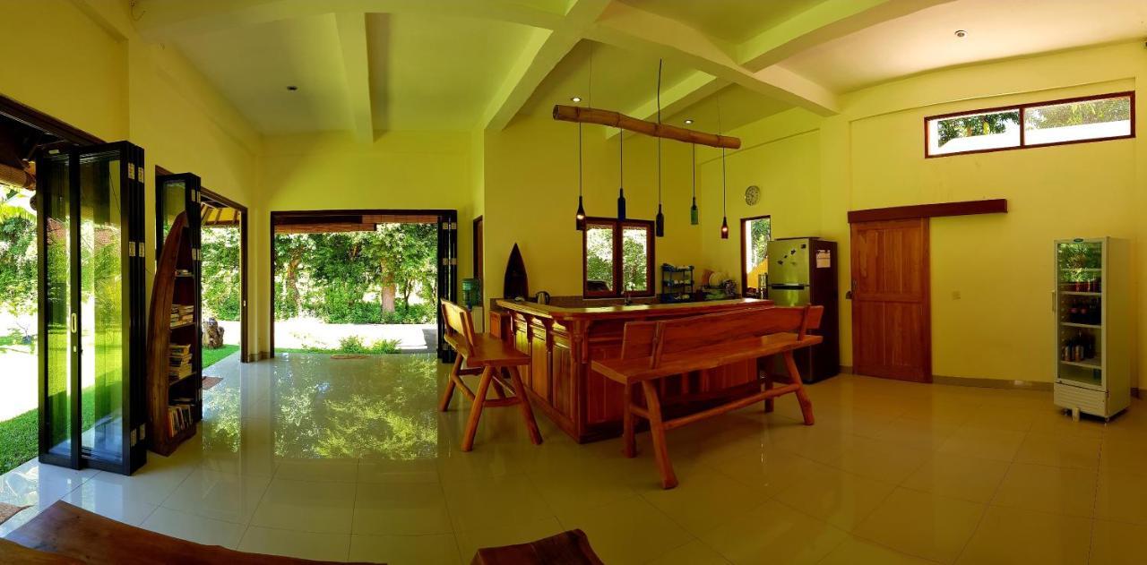 Mango Tree Inn Пемутеран Экстерьер фото